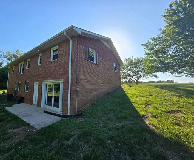 Foto del edificio - 3399 NC HWY 16 S