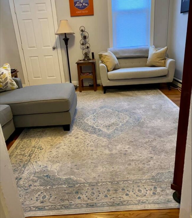 Foto del edificio - 118 E South St