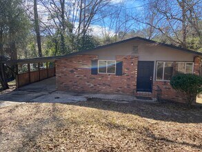 Building Photo - 4822 Wellborn Dr