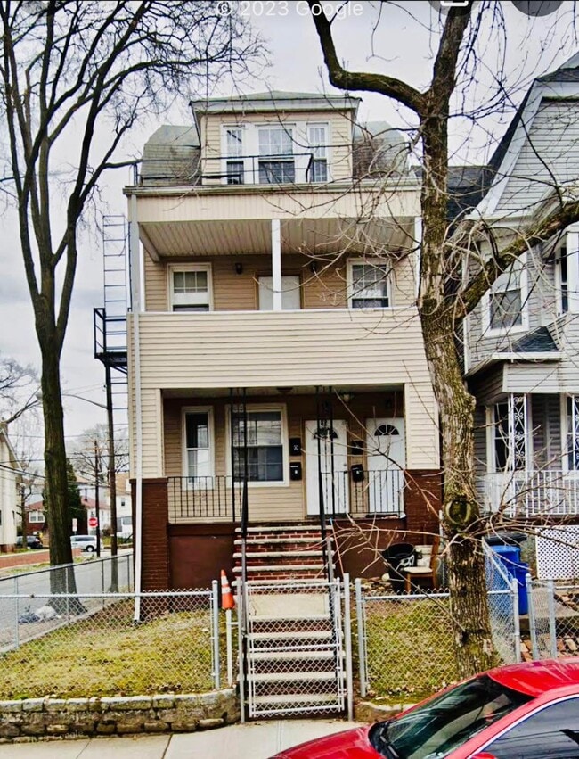 Building Photo - 82 Scheerer Ave