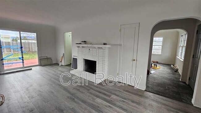 Foto del edificio - 224 N Conklin Rd