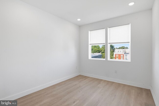 Foto del edificio - 2330 N 16th St