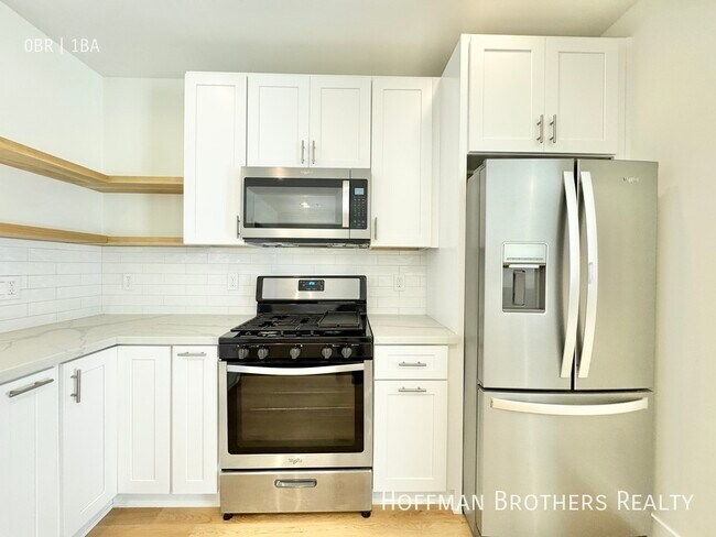 Building Photo - 5256 Beeman Ave