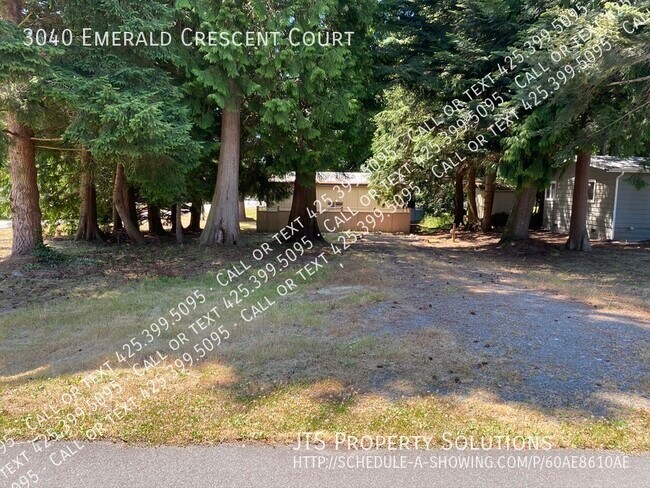 Building Photo - * Spacious Home with HUGE SHOP Near Beauti...