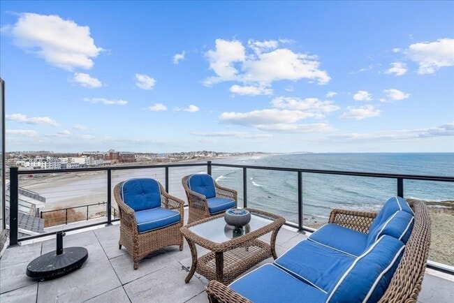 Building Photo - 46 Oceanside Dr