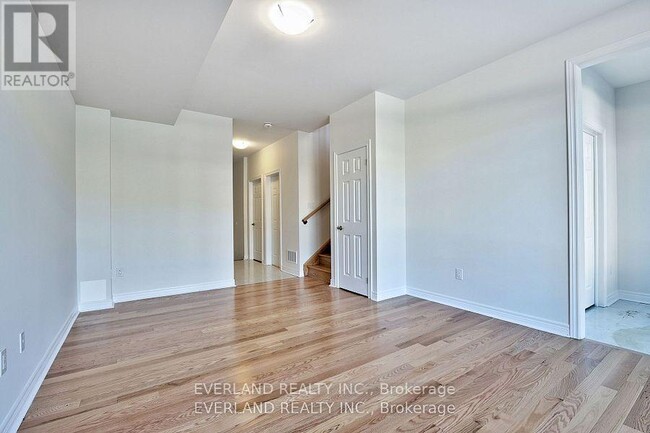 Building Photo - 173 Mumbai Dr