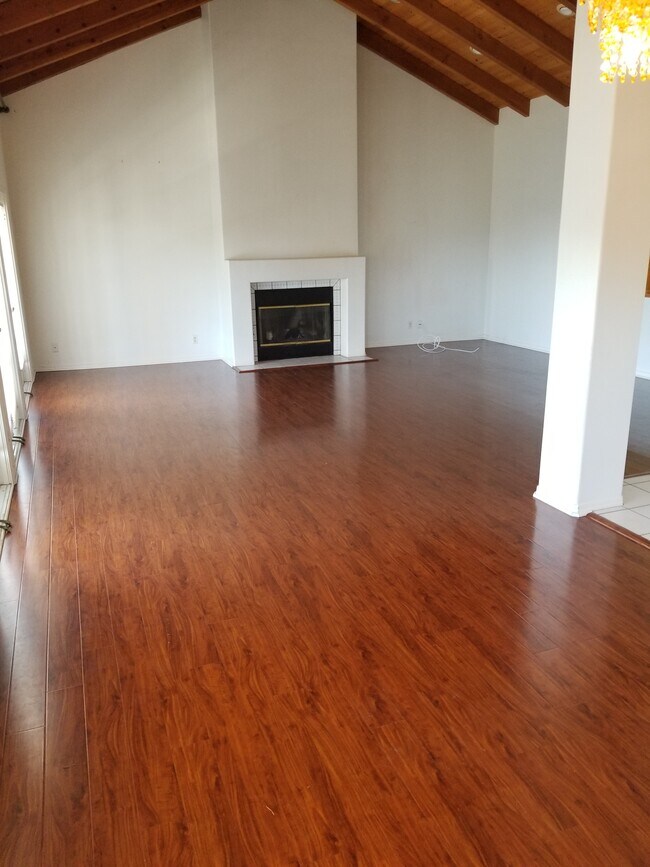 Foto del edificio - 3520 Ocean View Ave