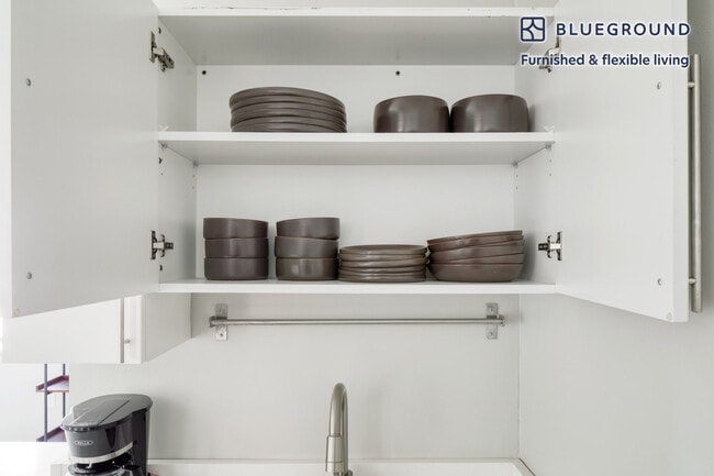 Foto del edificio - 1220 Adams St