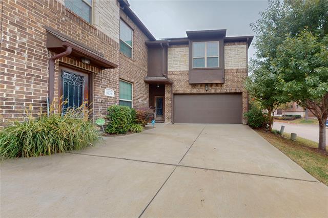 Building Photo - 5035 Venecia Way