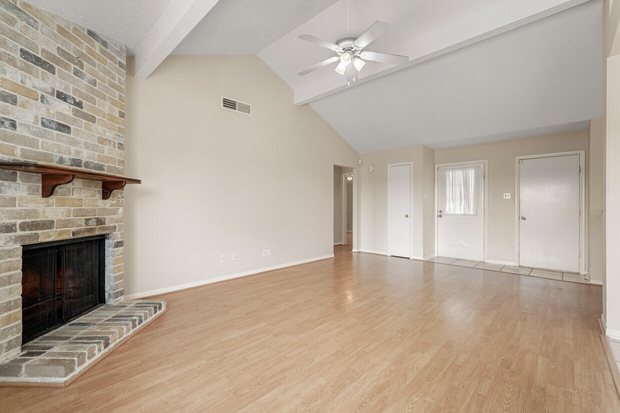 Foto del edificio - 2911 Garden Ln