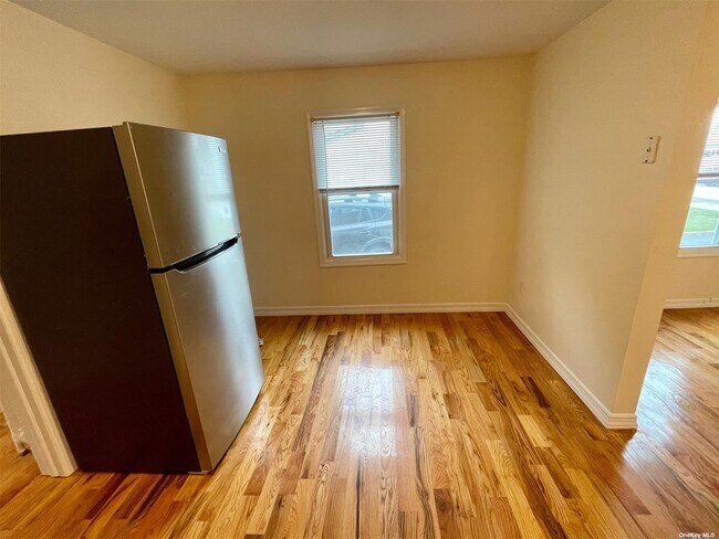 Foto del edificio - 105 Burtis St