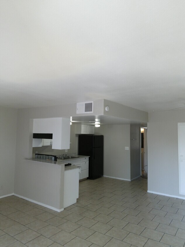 Primary Photo - 4243 Zavala St