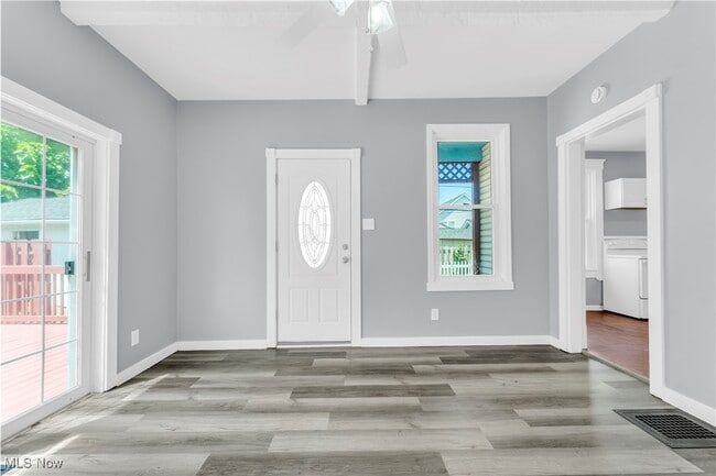 Building Photo - 3116 W 88th St