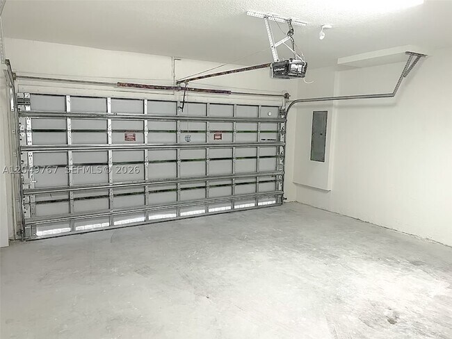 Foto del edificio - 4619 NW 83rd St