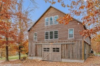 Building Photo - 960 Briesmaster Way