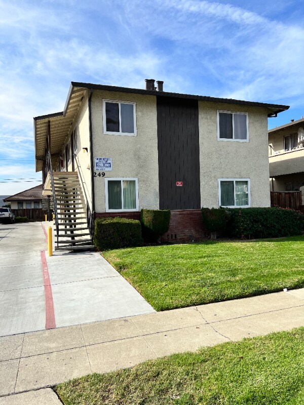 Primary Photo - 249 Pamela Ave