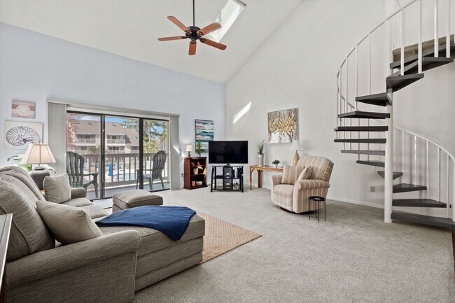 Foto del edificio - Seasonal Rental Available 9/10/25-3/31/26