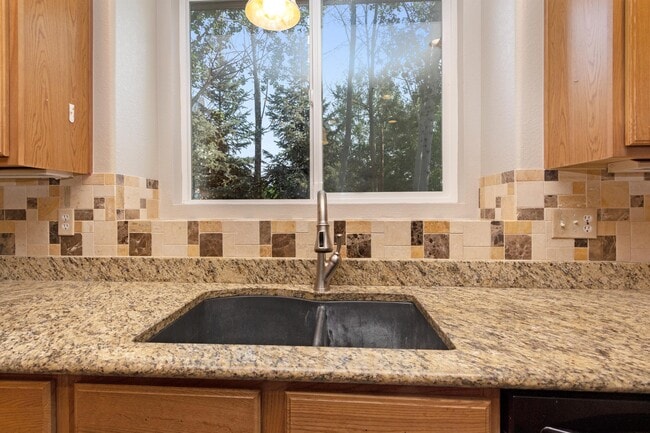 Photo - 8700 Triple Crown Dr House