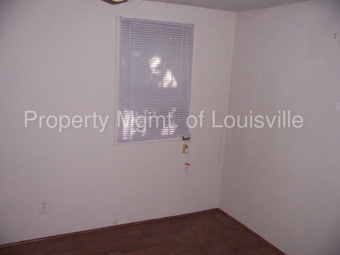 Building Photo - 222 E Ormsby Ave