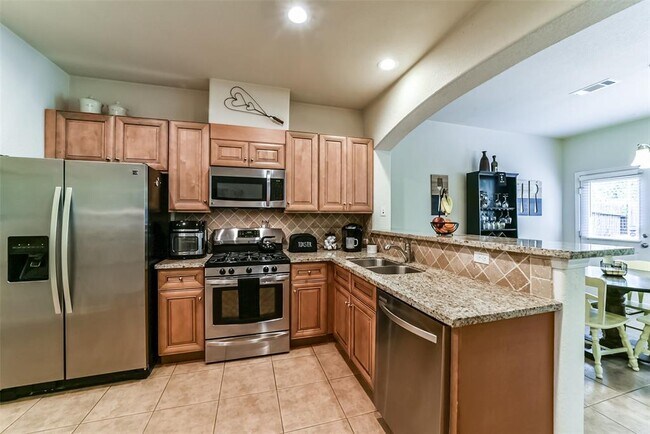 Building Photo - 12951 Iris Garden Ln