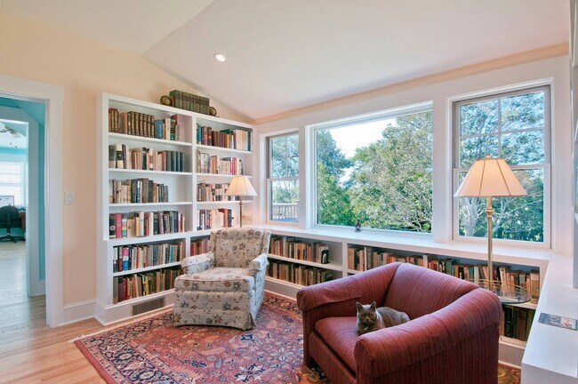 Foto del edificio - 144 Town Line Rd