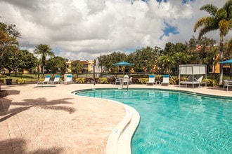 Building Photo - Forest Pointe