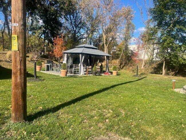 Foto del edificio - 271 Main St