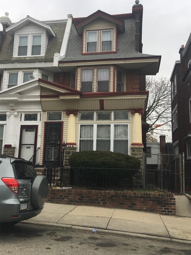 Building Photo - 5129 N 15th St