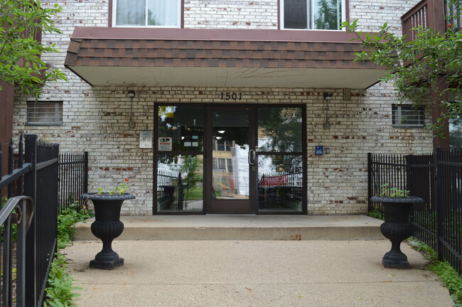 Building Photo - 1501 Portland Ave