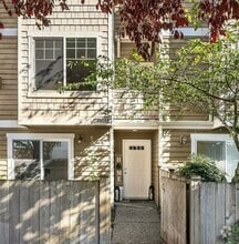 Building Photo - 8508 Nesbit Ave N
