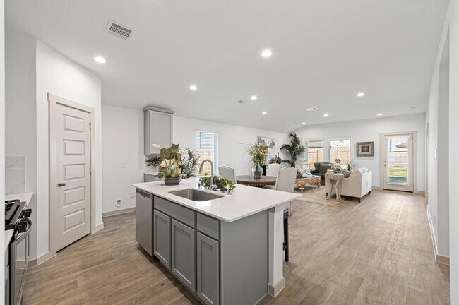 Building Photo - 8027 Milam Ln