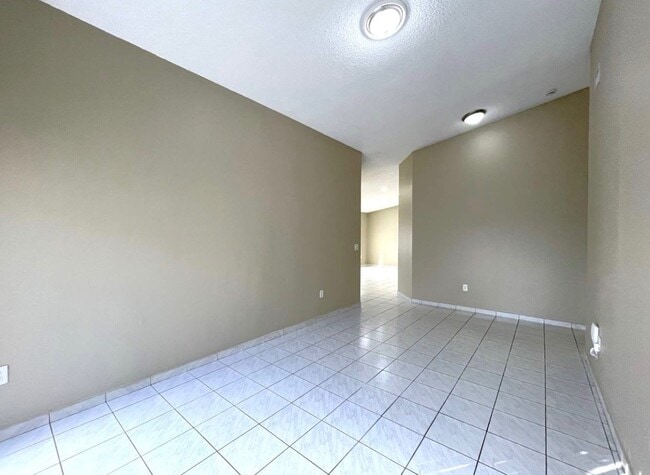 Foto del edificio - 14272 SW 52nd St