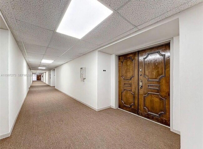 Foto del edificio - 5800 SW 127th Ave