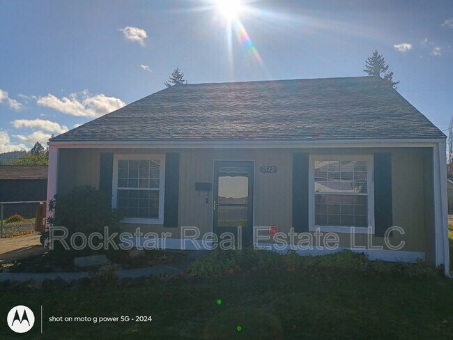 Foto del edificio - 3512 E 32nd Ave