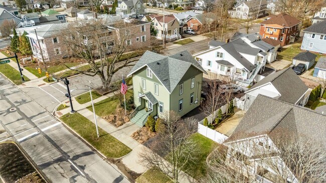 Foto del edificio - 720 Main St