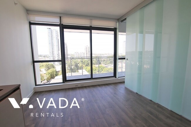 Photo du bâtiment - Bordeaux 1 Bedroom Apartment For Rent 1109-4488 Juneau Street Burnaby: VADAPM.com