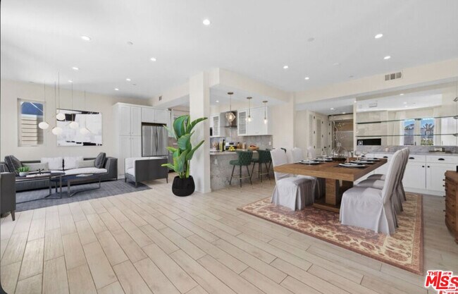 Foto del edificio - 1654 Greenfield Ave