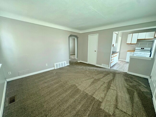 Building Photo - 7574 Timken Ave
