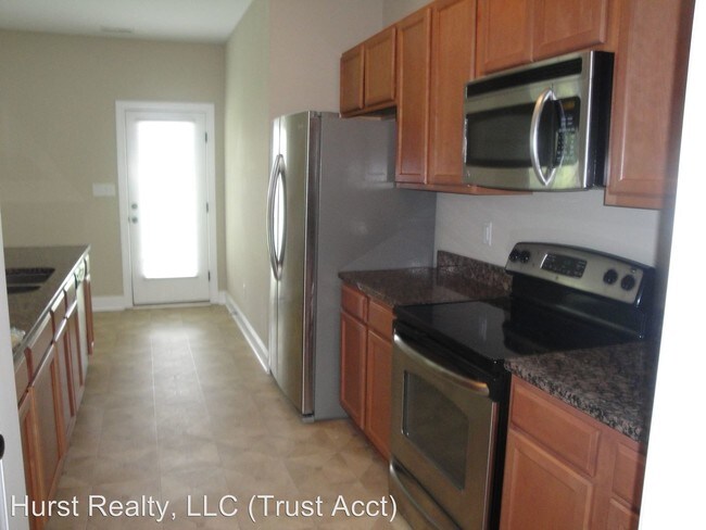 Building Photo - 405 Patriot's Point Ln