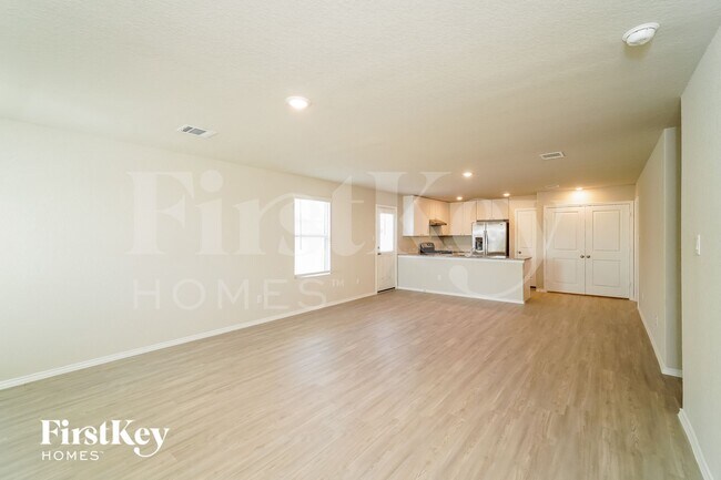 Building Photo - 10755 Prusiner Dr
