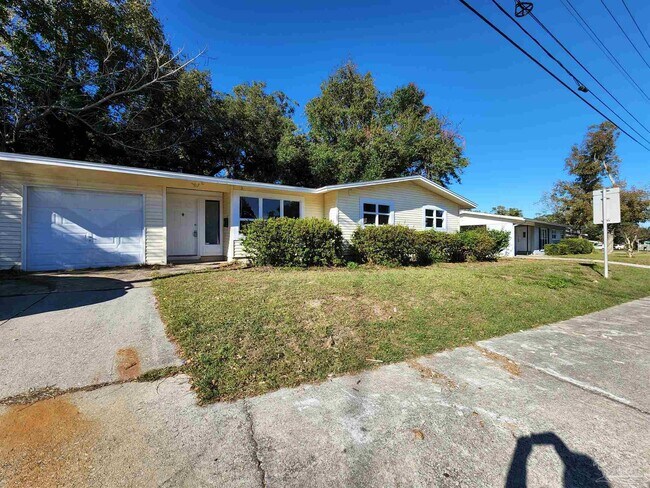 Foto del edificio - 3052 Creighton Rd