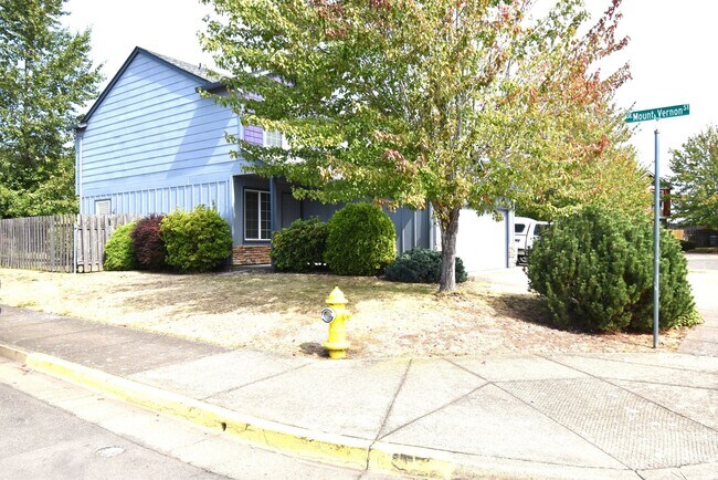 Foto del edificio - 3501 22nd Ct SE