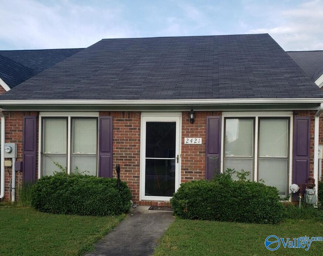 2421 Halifax Pl SW, Decatur, AL 35601 Townhome Rentals in Decatur AL