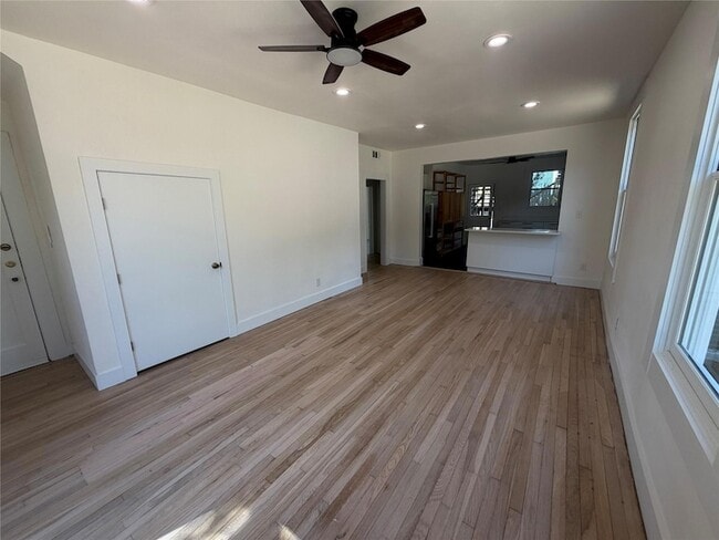 Building Photo - 4014 Avenue D