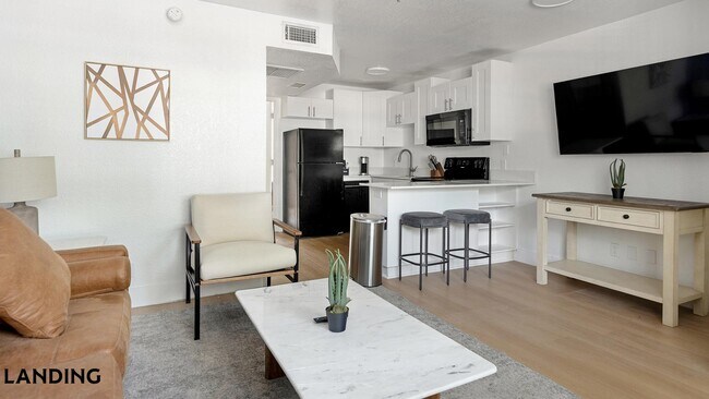 Foto del edificio - 6822 S Shamrock Rd
