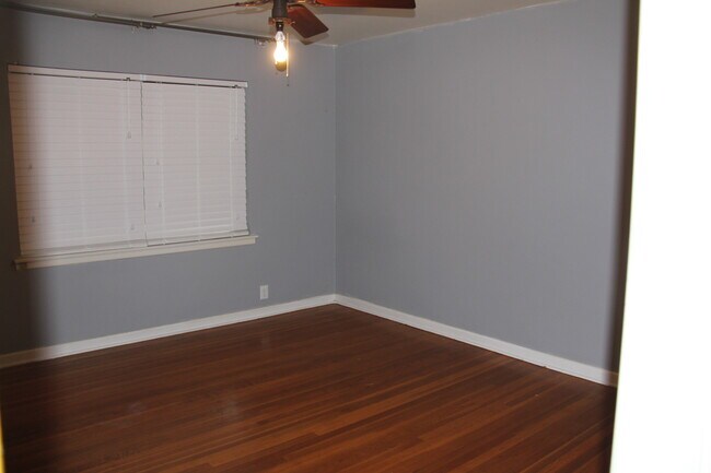Dormitorio 1 - 106 Springwood Ln