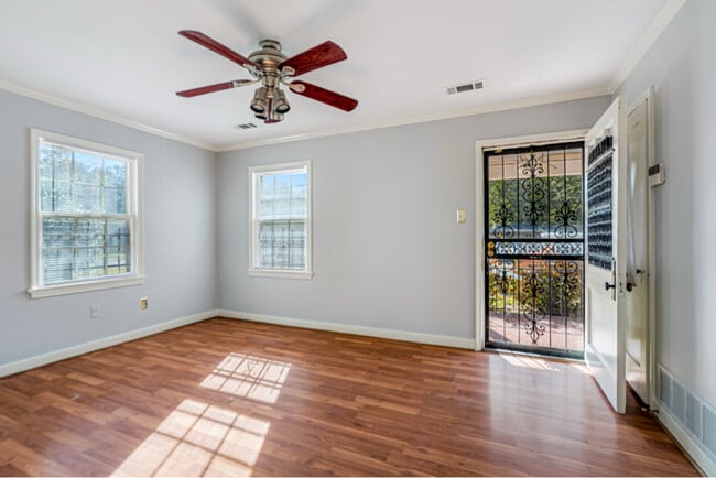 Photo - 2756 Garden Ln House