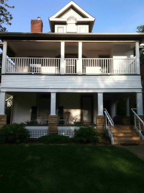 Building Photo - 2116 Emerson Ave S #2