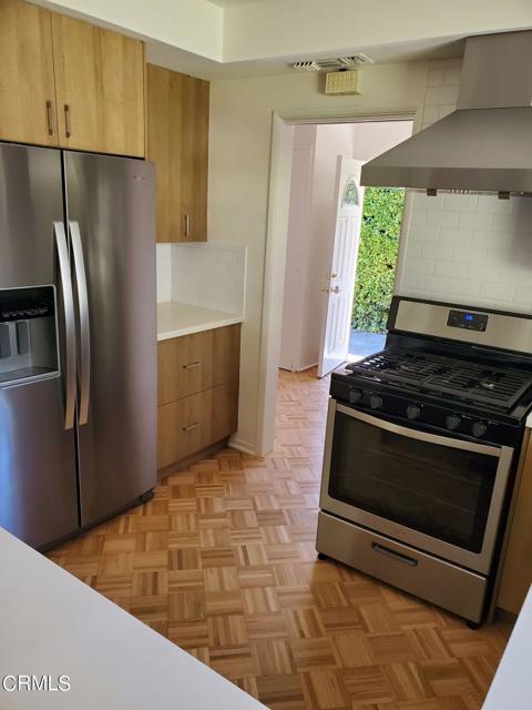 Foto del edificio - 420 Leda Ln