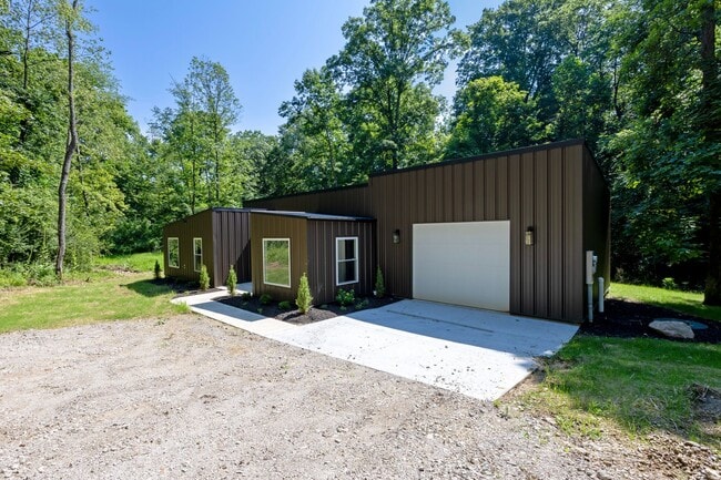 Building Photo - 4037 Cleveland Rd